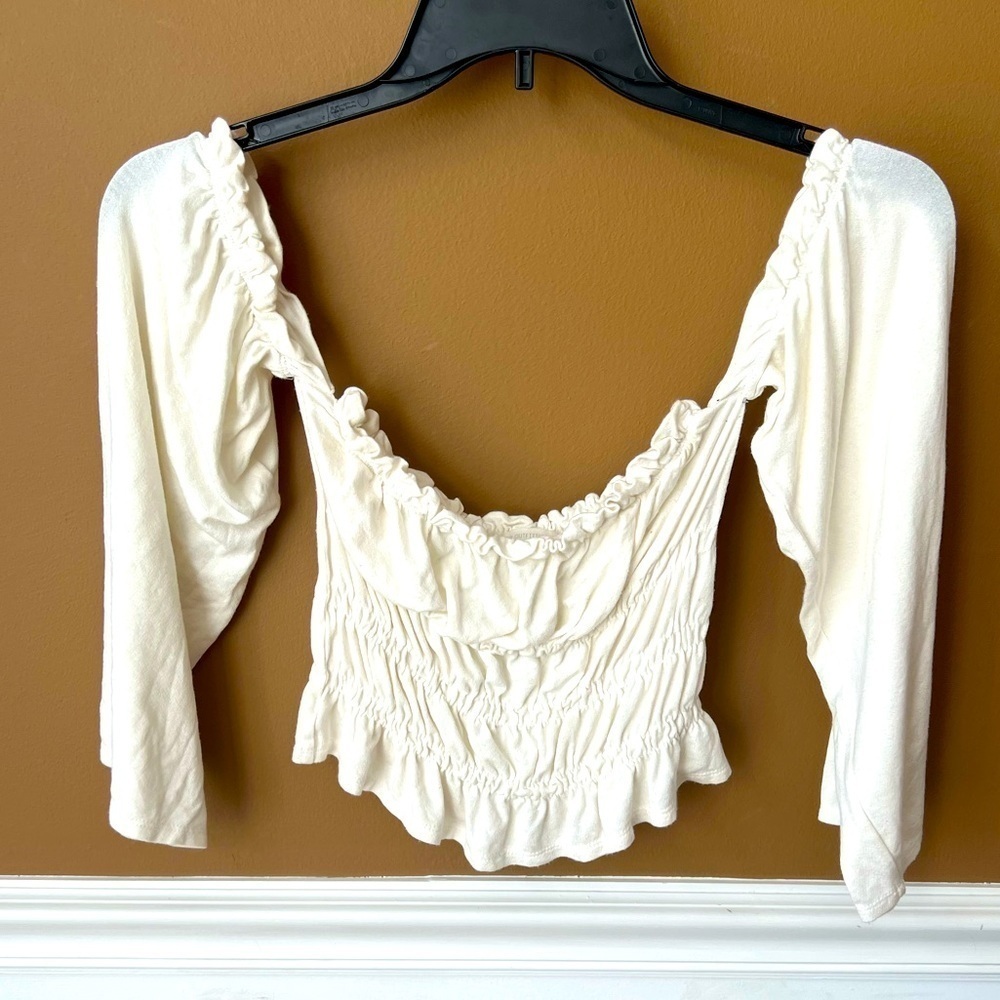 Urban Outfitters Women’s Crop Vintage Ruffle Cream Top Size M Retro Romantic